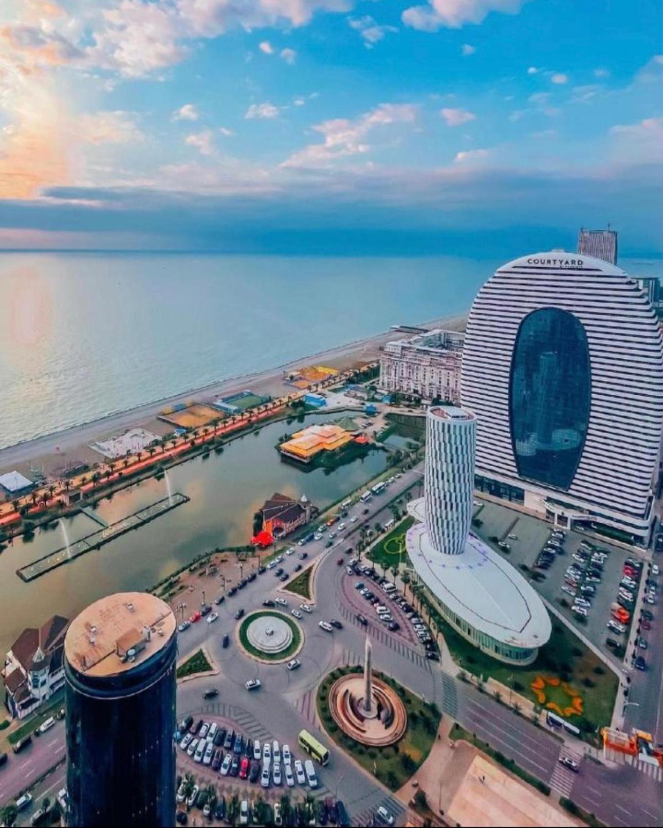 Orbi City Apartment With Sea View Batumi Kültér fotó