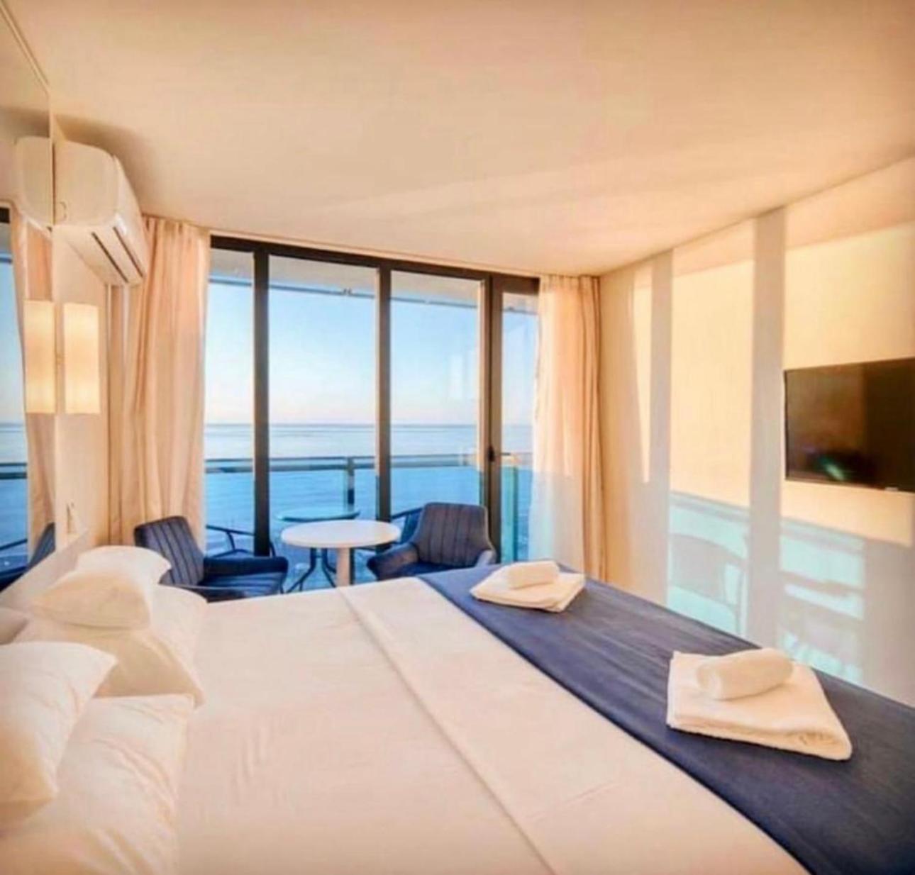 Orbi City Apartment With Sea View Batumi Kültér fotó