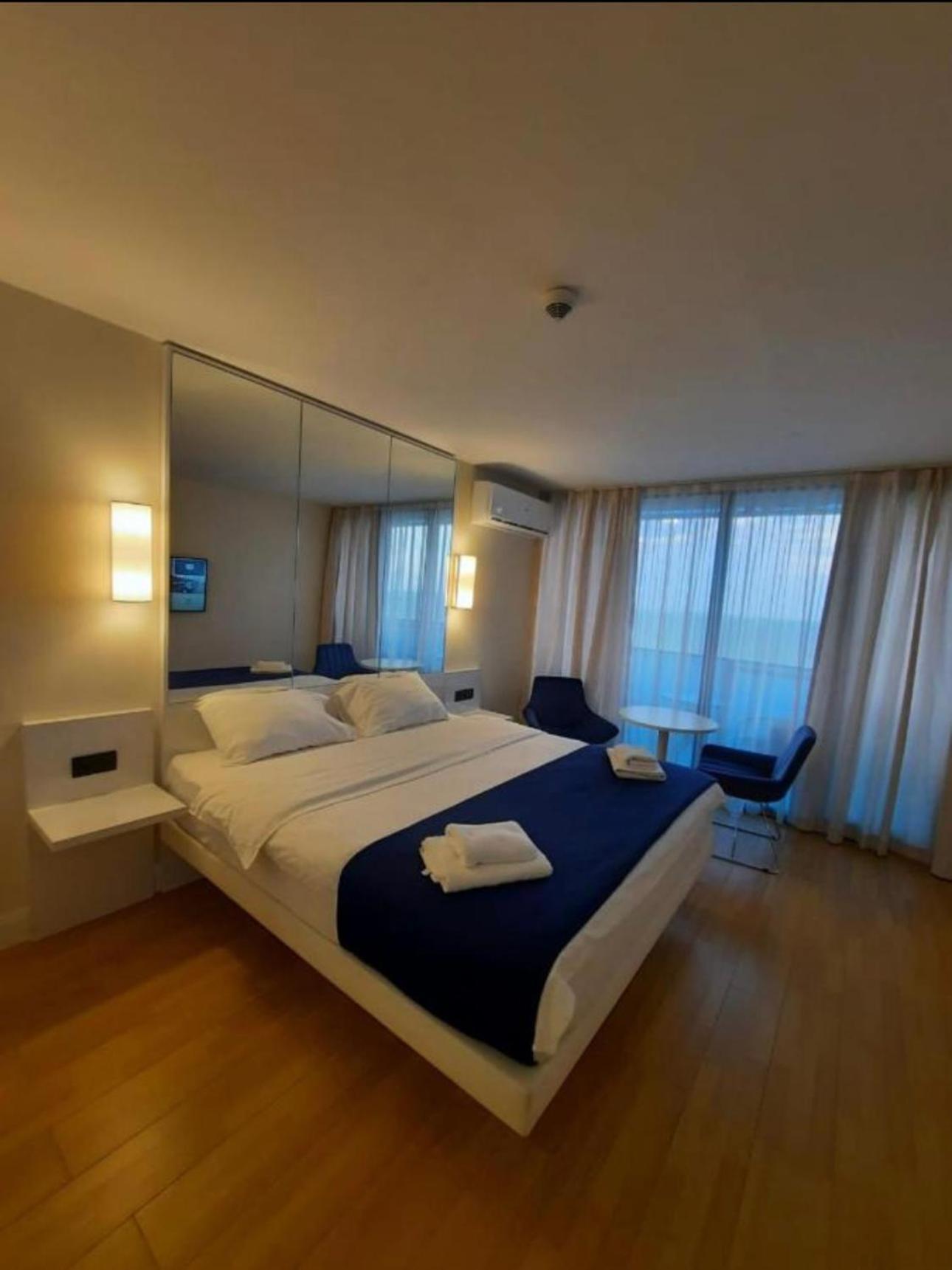 Orbi City Apartment With Sea View Batumi Kültér fotó