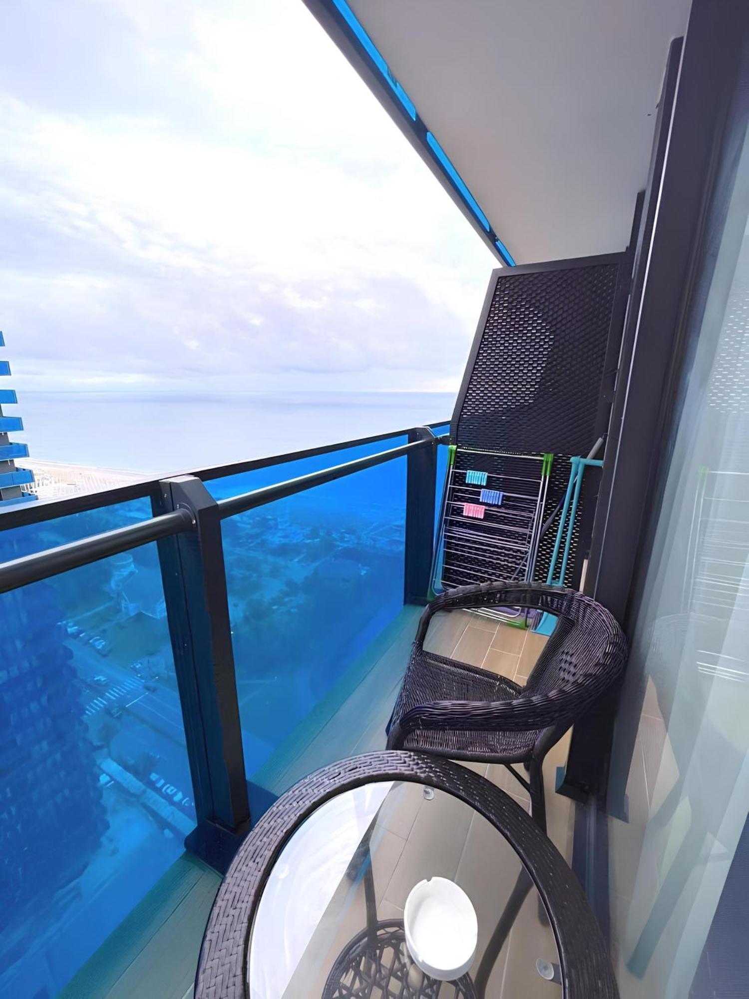 Orbi City Apartment With Sea View Batumi Kültér fotó